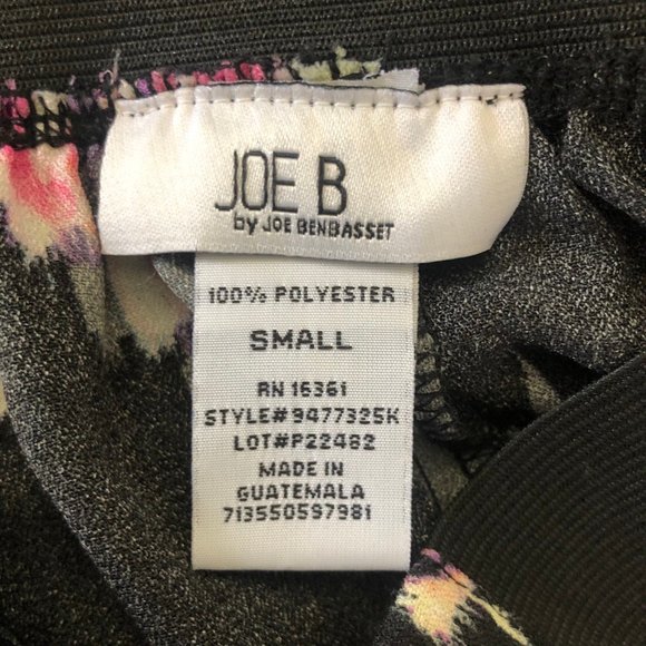 JOE B FLORAL MINI SKIRT SIZE SMALL - Picture 3 of 5